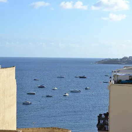 Seaview Penthouse Lejlighed